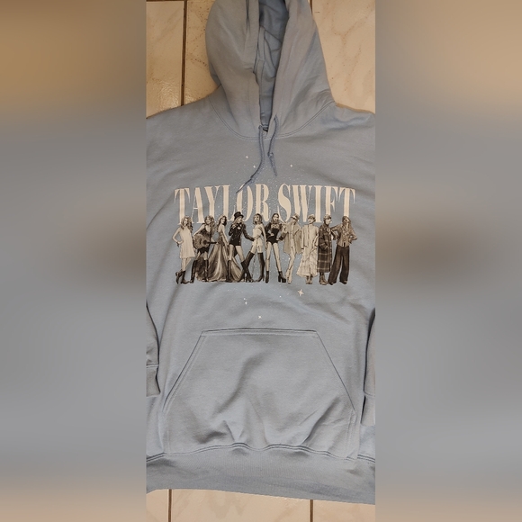Taylor Swift Hoody - Picture 5 of 6